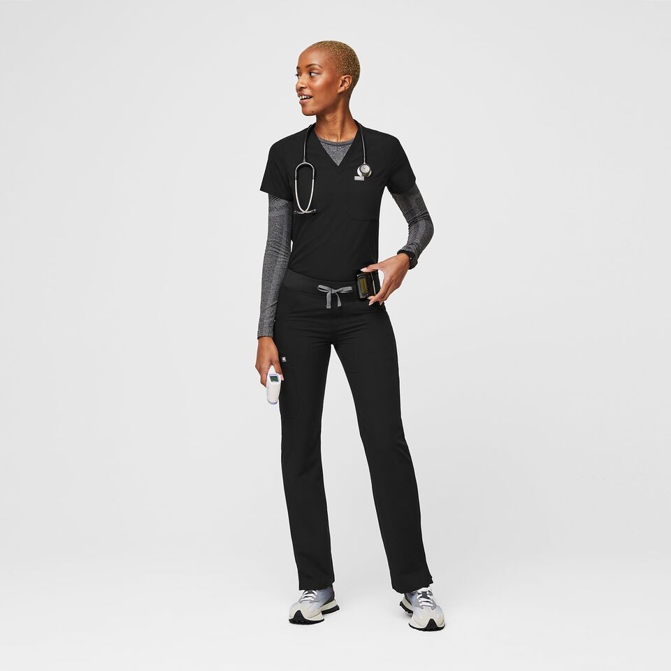 Women's Kade Cargo Scrub Pants™ - Black · FIGS