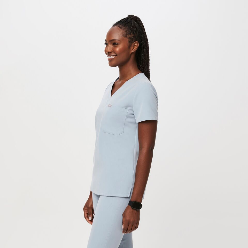 Women's Catarina One-Pocket Scrub Top - Dusty Blue · FIGS