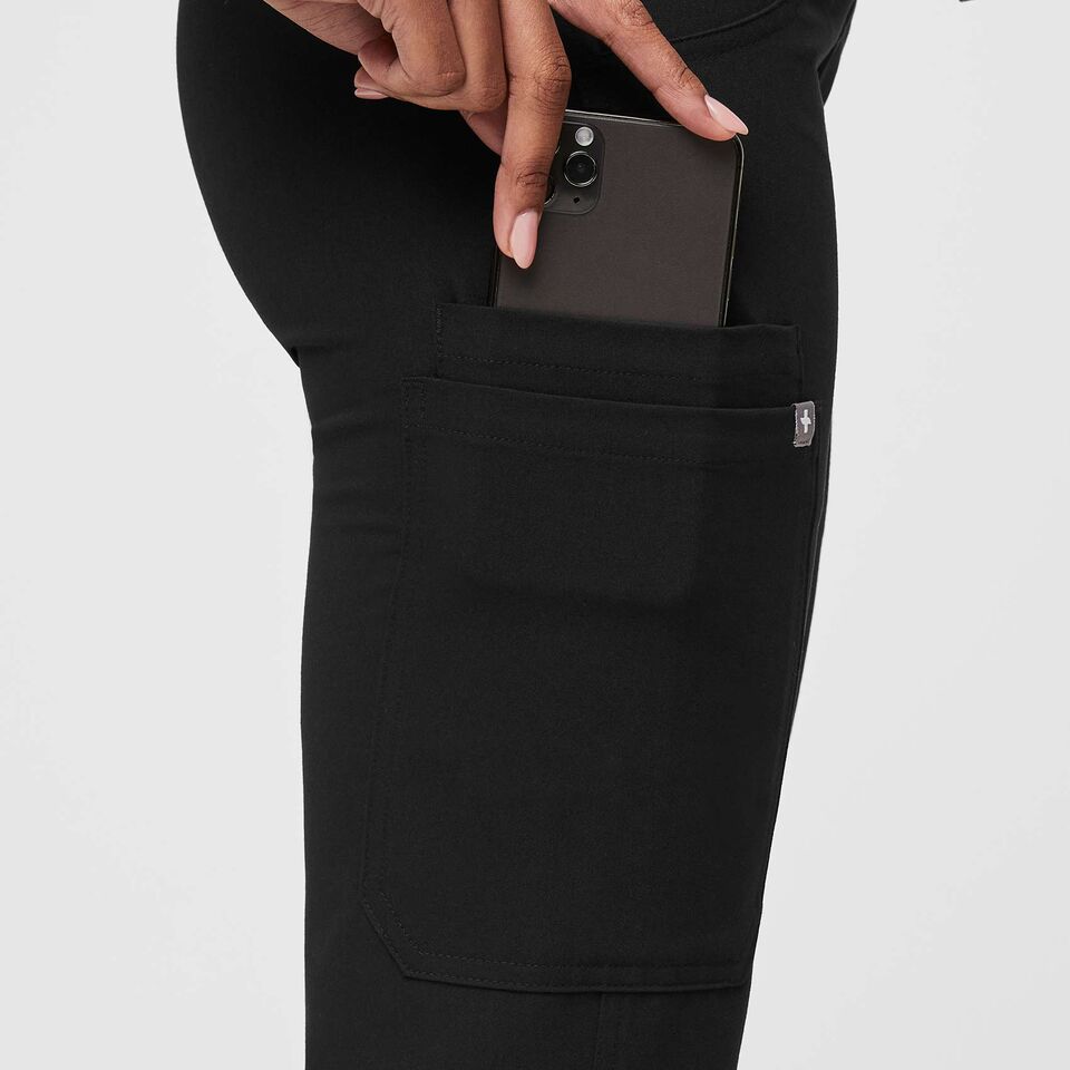 Women's Kade Cargo Scrub Pants - Black · FIGS