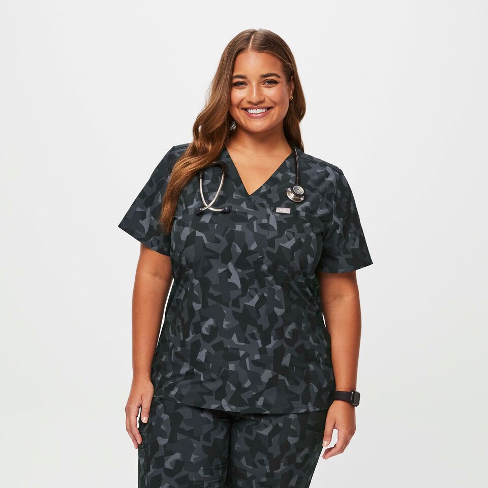 Women's Catarina One-Pocket Scrub Top™ - Mauve/Dark Mauve · FIGS