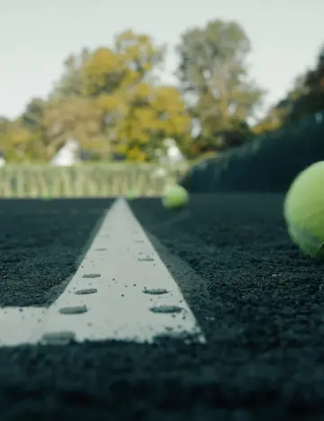 DAS SIND DIE UNGLAUBLICHEN MENSCHEN BEI DEN US OPEN. Wir haben uns mit dem medizinischen Team der US Open getroffen, das dafür sorgt, dass die Tennis-Profis stets ihre beste Leistung erbringen können.