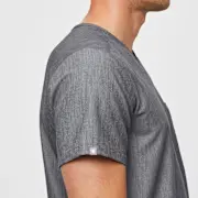 https://images.ctfassets.net/5j6wpslh72e4/4kwpdnqN55AWvrSUtcRdNu/28cb6a522f59edca65f69ee6f9bbf68c/Mens-Leon-Scrub-Top-graphite-M-6.jpg