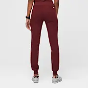 https://images.ctfassets.net/5j6wpslh72e4/6Horsx4rTkZk5toQXdz3qq/f781066760eb23dc93e2b3fd7f14de50/Womens-Zamora-Pant-burgundy-S-4.jpg