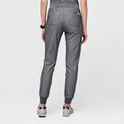 https://images.ctfassets.net/5j6wpslh72e4/Bbby3BnpHKKtRCqNhQ6pj/a47dc063bc25eba9afa5bb9dfb6c218e/Womens-Zamora-Pant-graphite-S-5.jpg