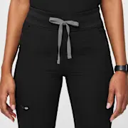 https://images.ctfassets.net/5j6wpslh72e4/Cw4XujTNns4BdZdoHnvcB/bdb38c0e601f9727df47969a7095d104/Womens-HW-Yola-Pant-2.0-Black-XS-5_5e9559e5-8025-4cfc-b8b8-8e554ad1619e_v2.jpg