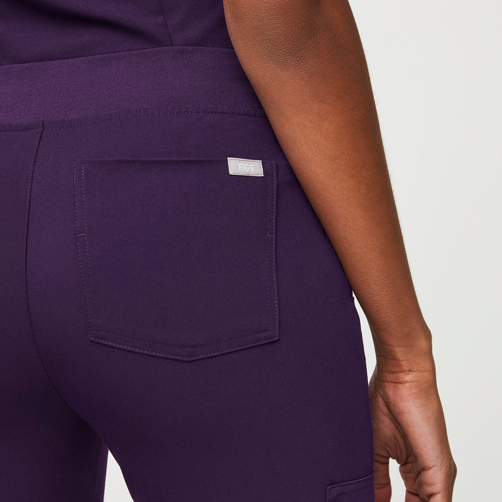 Pantalón deportivo de uniforme médico Zamora™ para mujer - Jam púrpura ·  FIGS