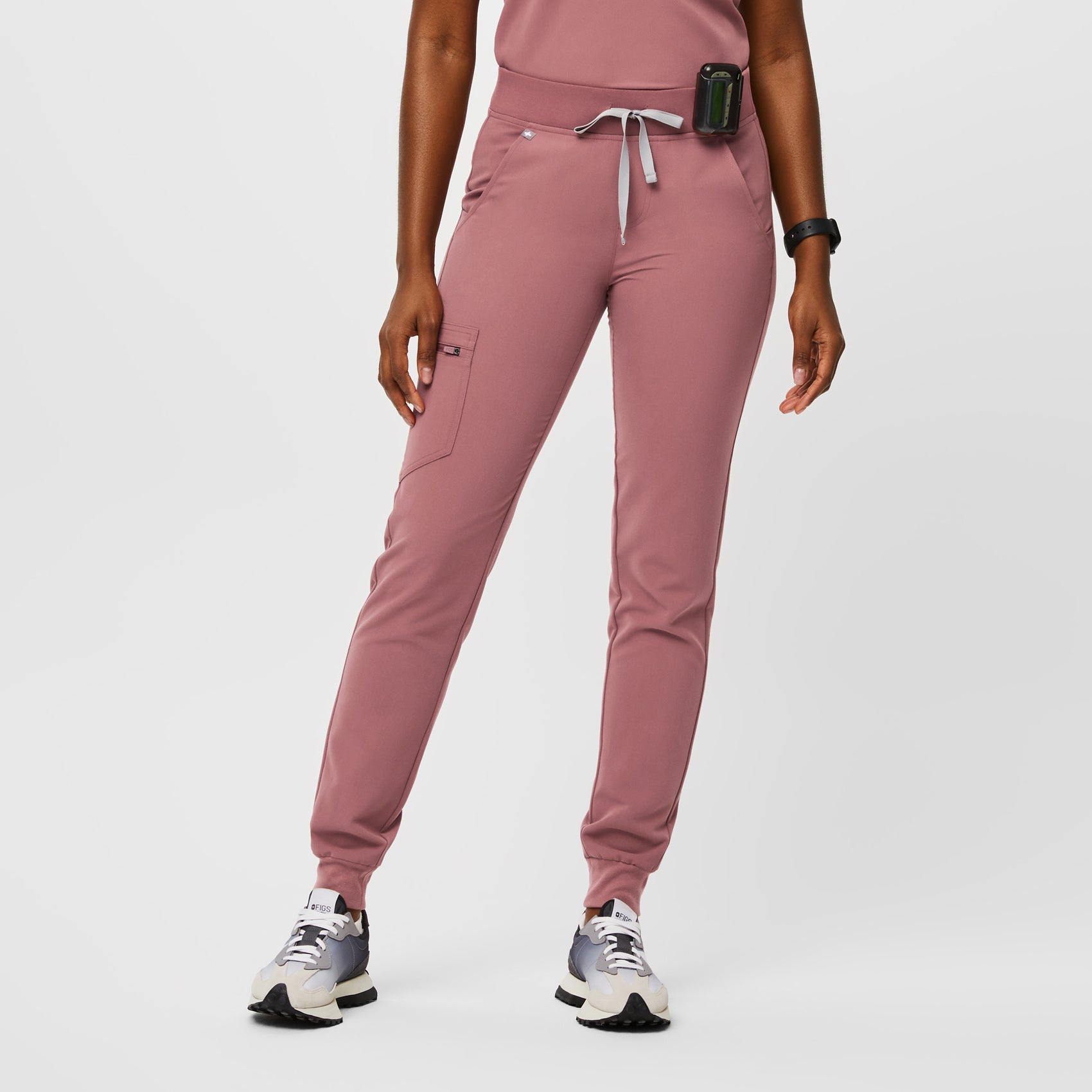 FIGS - If you haven't heard already — the Zamora jogger is BACK. (Are you  celebrating? We are.)