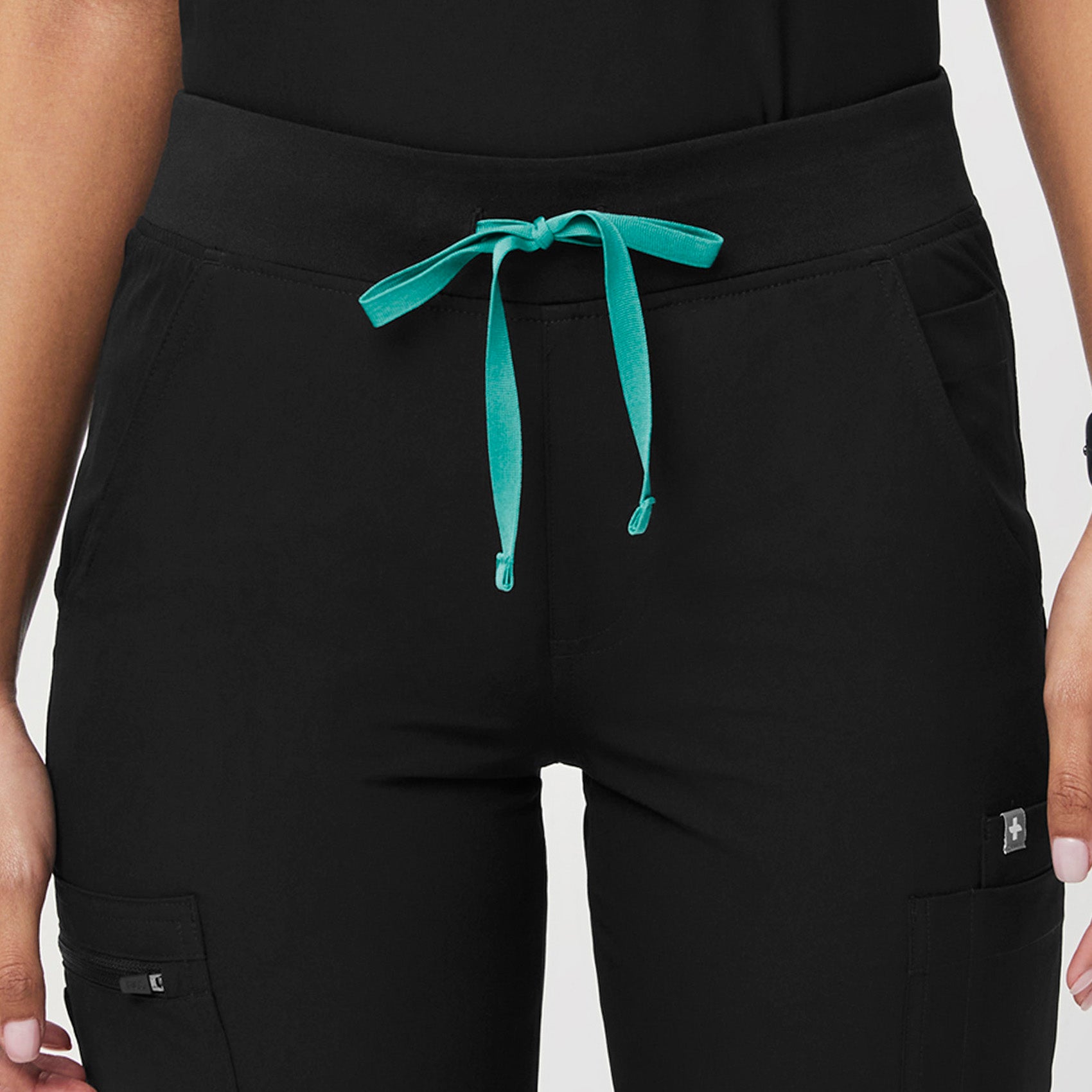 Women's Yola™ FREEx™ Skinny Scrub Pants 2.0 - Black · FIGS