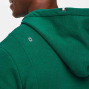 https://cdn.shopify.com/s/files/1/0139/8942/products/Q4_2022_10_HUNTER-GREEN_ESSENTIAL-HOODIE_M_TERRANCE_22567.jpg?v=1671735930